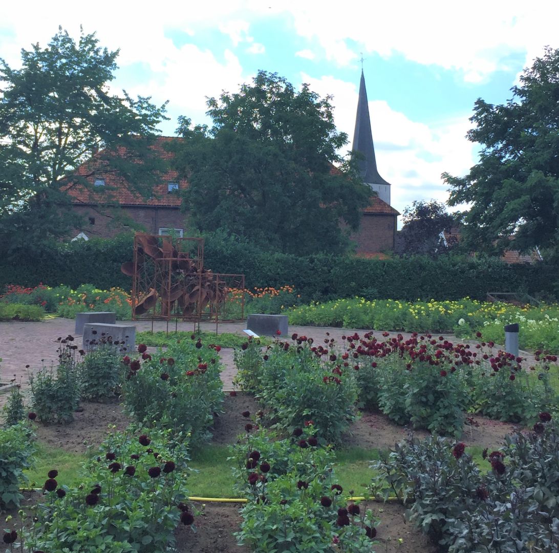 Lichtenvoorde corsotuin.JPG